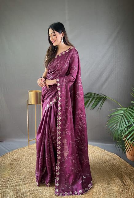 Vastrangan falak buy sarees in bulk online